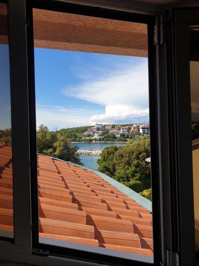 Apartments Seafront Villa พูลา ภายนอก รูปภาพ