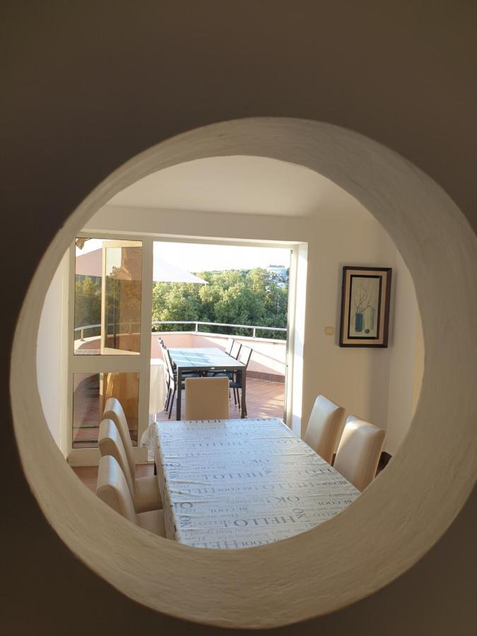 Apartments Seafront Villa พูลา ภายนอก รูปภาพ